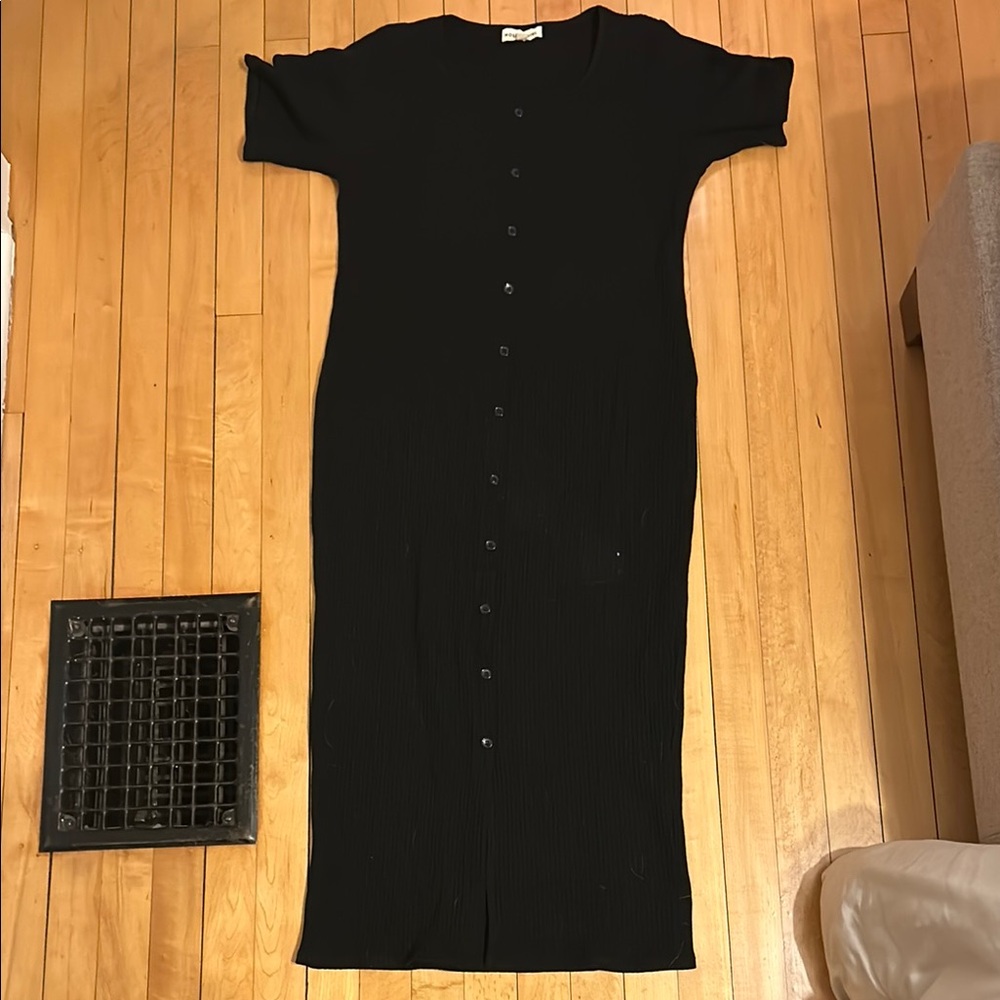 Holly Girl Size Medium Elegant Black Button-Down Dress